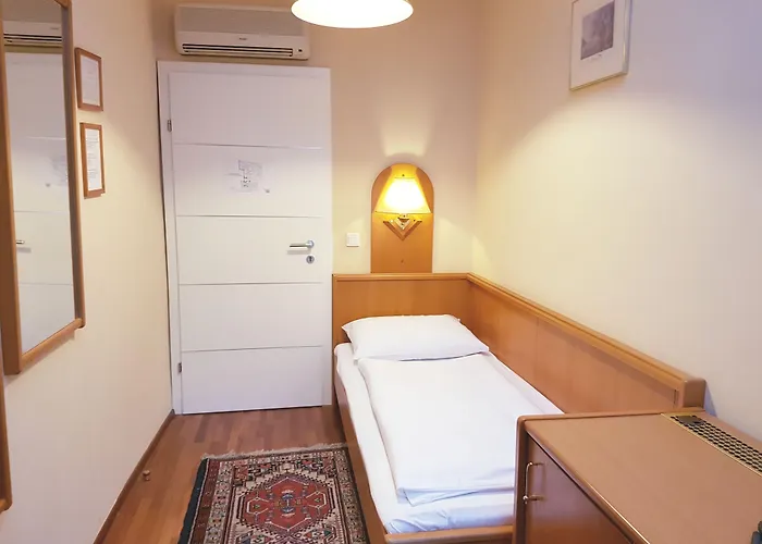 Haydn Hotel 3*